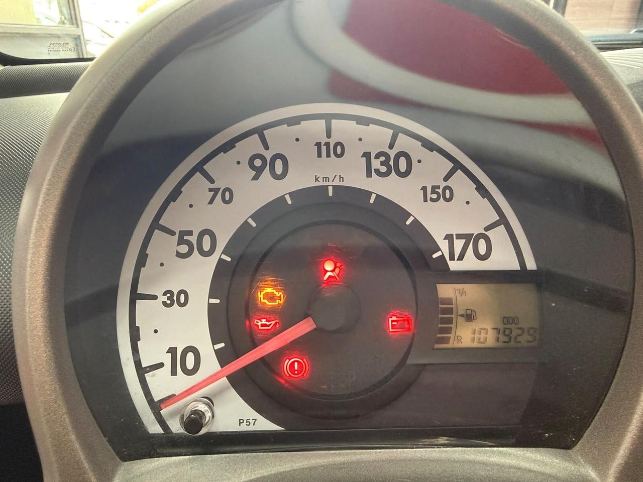 Toyota Aygo 1.0 12V VVT-i 5 porte Now Red Edition