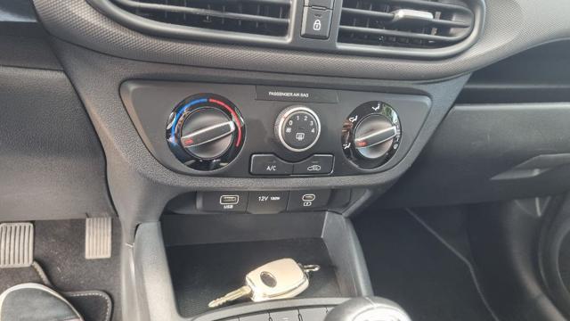 HYUNDAI i10 1.0 MPI Connectline