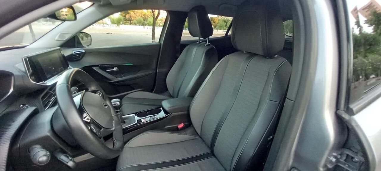 Peugeot 2008 1.2 benz. PureTech 130 S&S Allure Pack