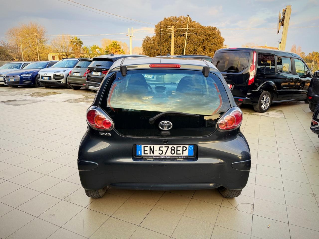Toyota Aygo 1.0 12V VVT-i 5 porte Active Connect