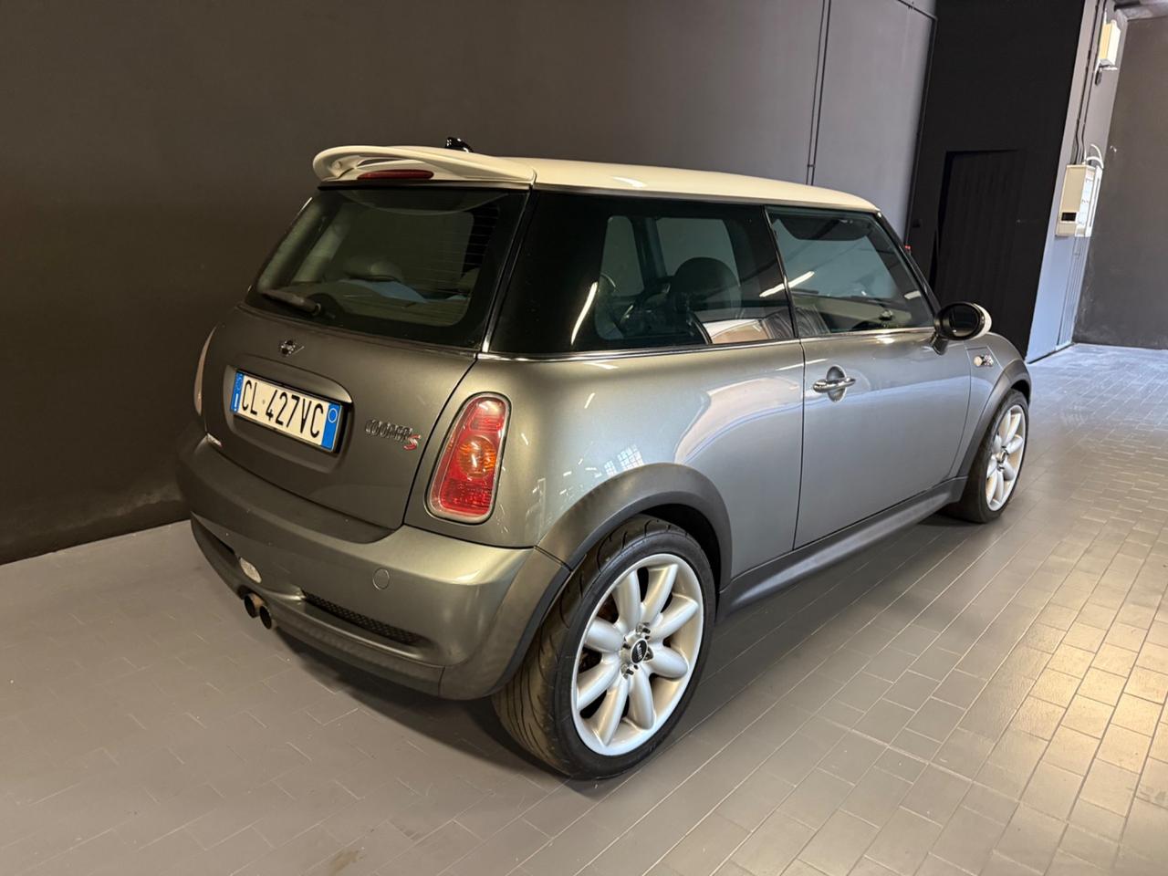 Mini 1.6 16V Cooper S TURBO 330cv