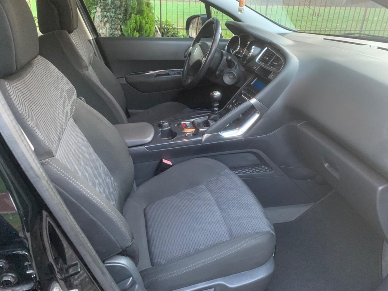 Peugeot 3008 2.0 HDi 150CV Business