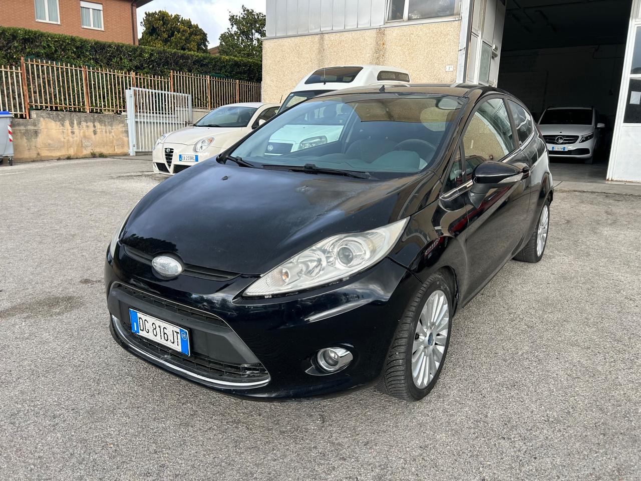 Ford Fiesta 1.4 TDCi 68CV 3 porte Titanium