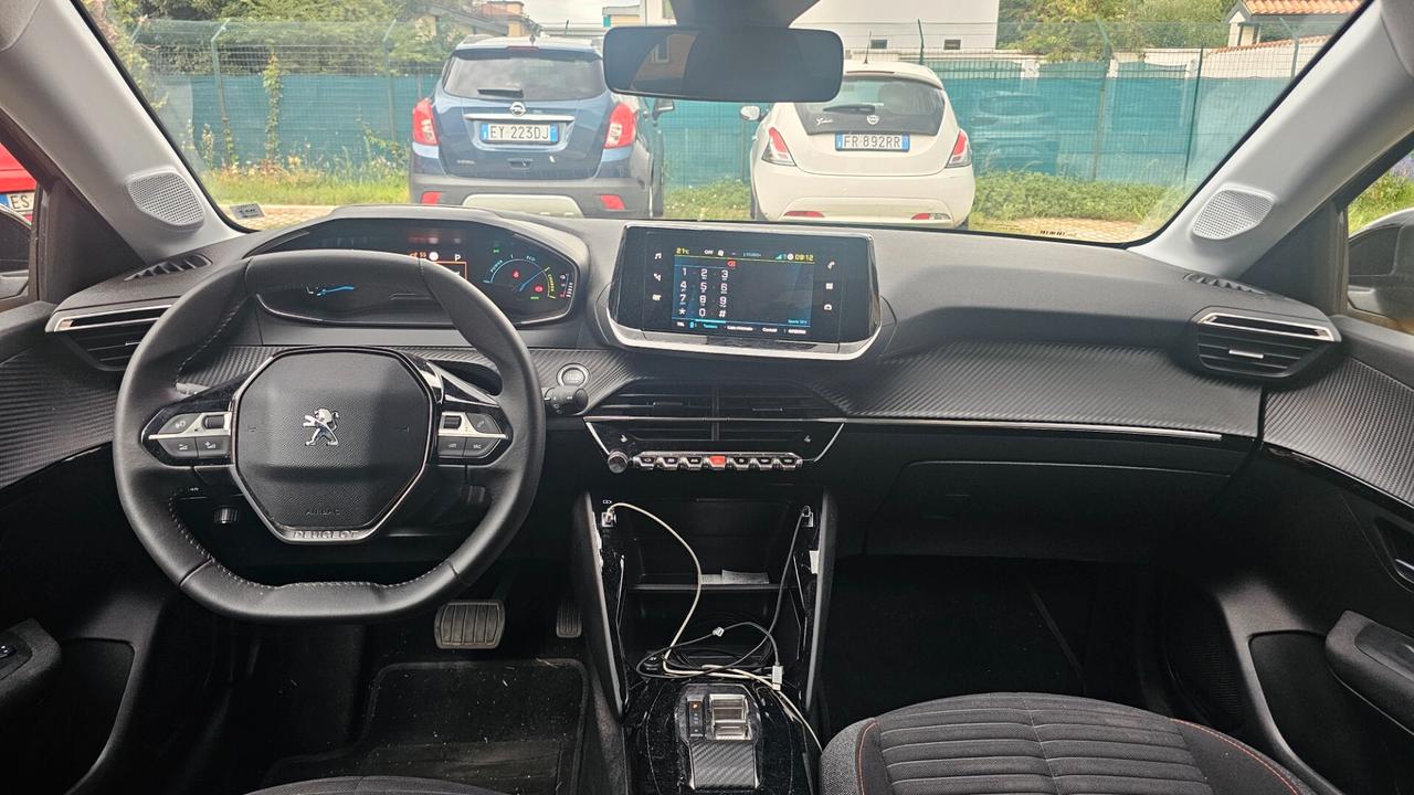 Peugeot 208 motore elettrico 136 CV 5 porte Active
