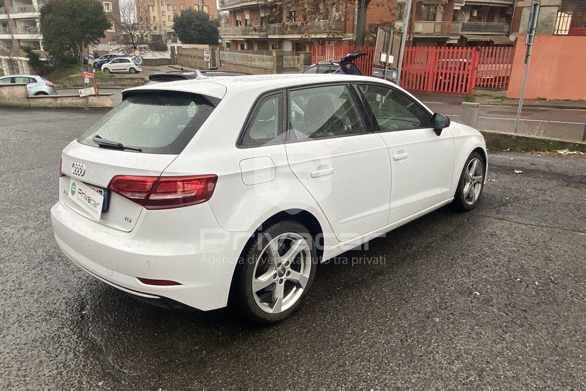 AUDI A3 SPB 1.6 TDI 116 CV Design