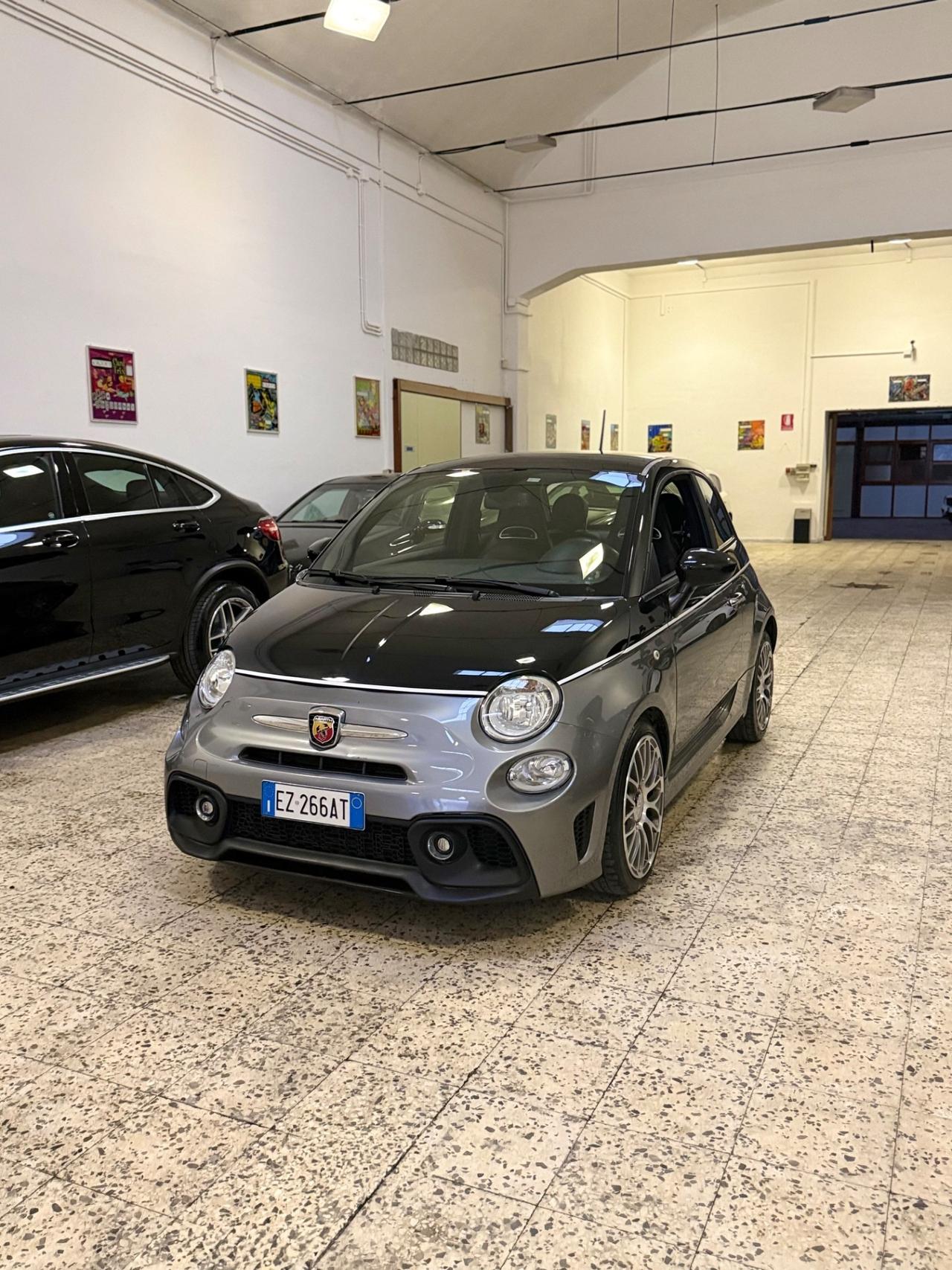 Abarth 500 1.4 Turbo T-Jet Custom