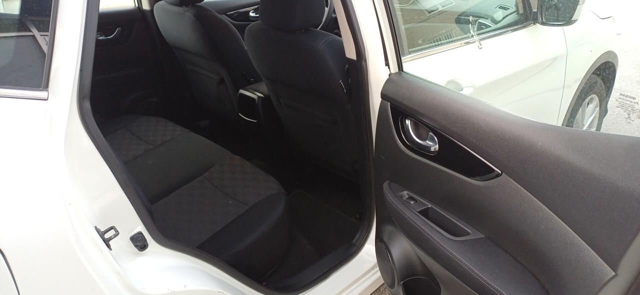 Nissan Qashqai 1.5 dCi Tekna