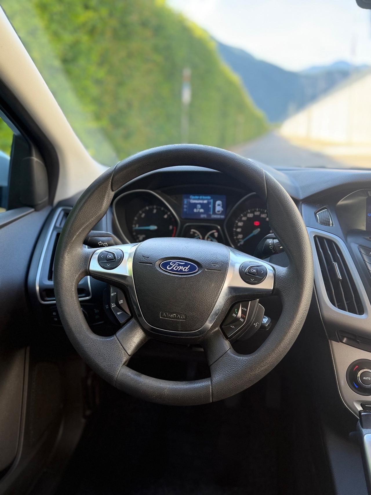 Ford Focus 1.6 TDCi 115 CV ok neopatentati