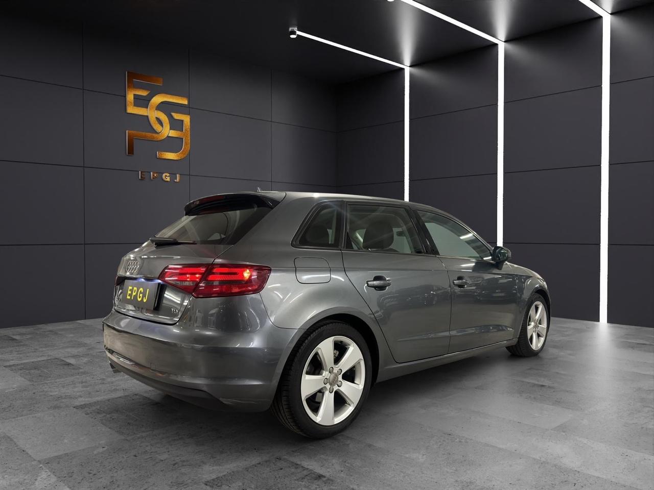Audi A3 1.6 TDI clean diesel Ambition