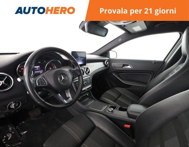 MERCEDES-BENZ GLA 200 d Automatic 4Matic Sport