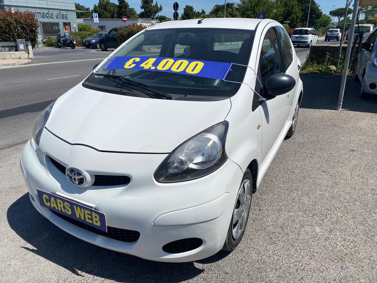 Toyota Aygo 1.0 12V VVT-i 5 porte Now Connect