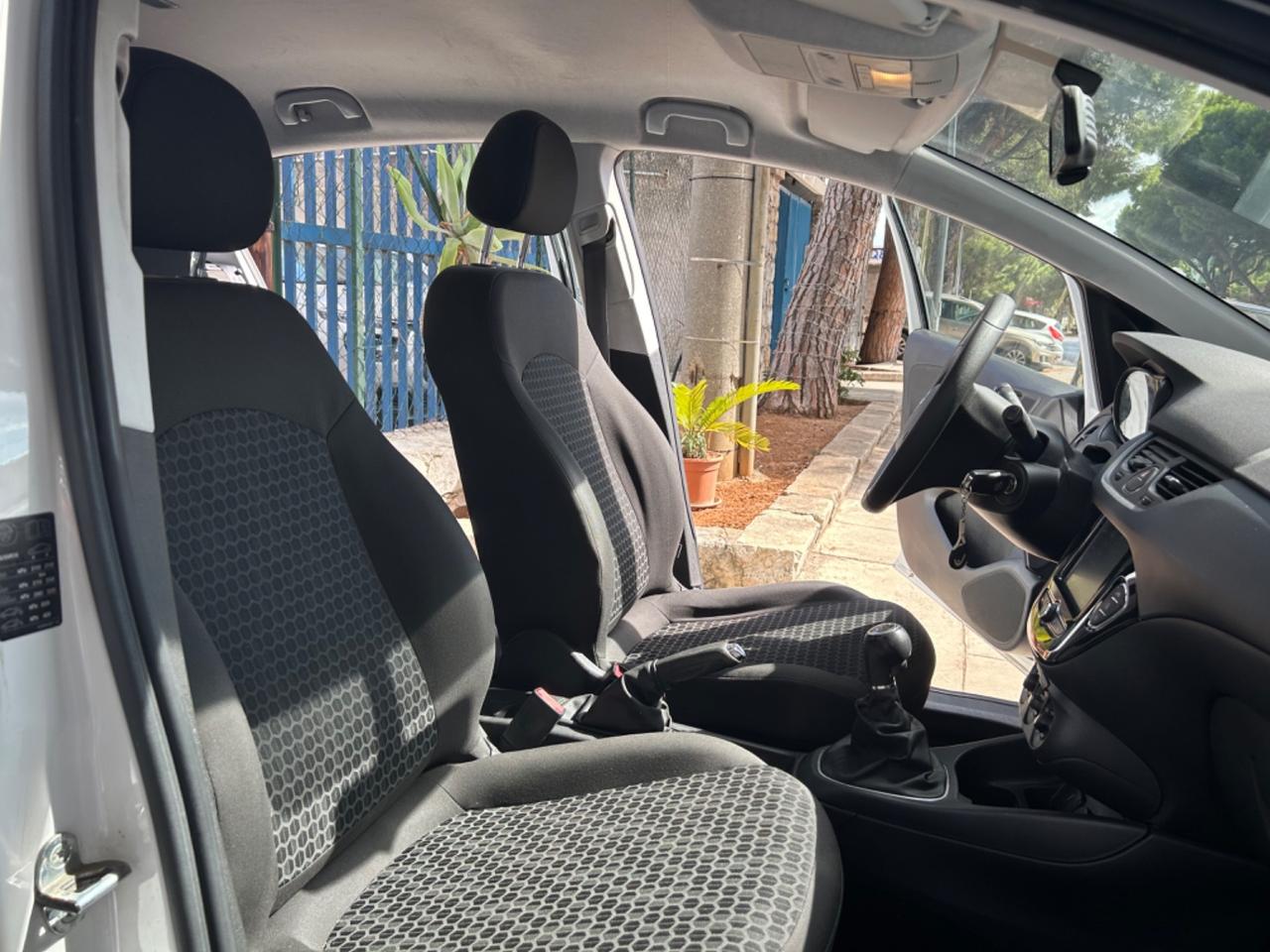 Opel Corsa 1.4 90CV GPL Tech 5 porte 120 Anniversary