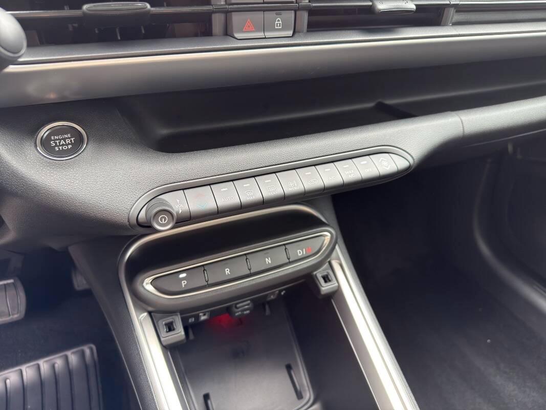 Jeep Avenger 1.2 e-hybrid Summit fwd 110cv TUA A 423 MENSILE