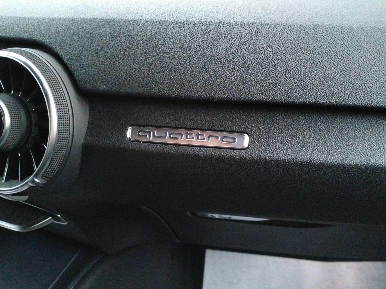 Audi TT 2.0 tfsi QUATTRO S-Tronic S Line