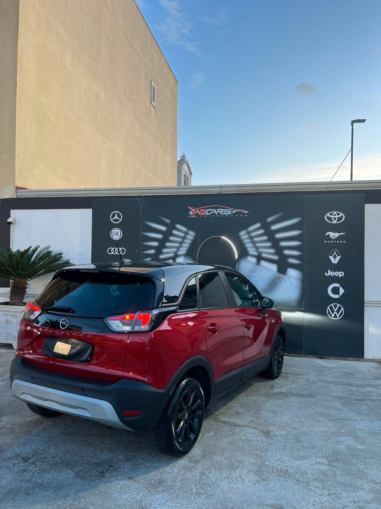 Opel Crossland 1.2 Turbo 12V 110 CV Start&Stop Design & Tech