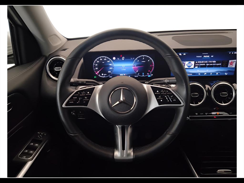 Mercedes-Benz GLB - X247 2023 - GLB 180 d Progressive Advanced auto