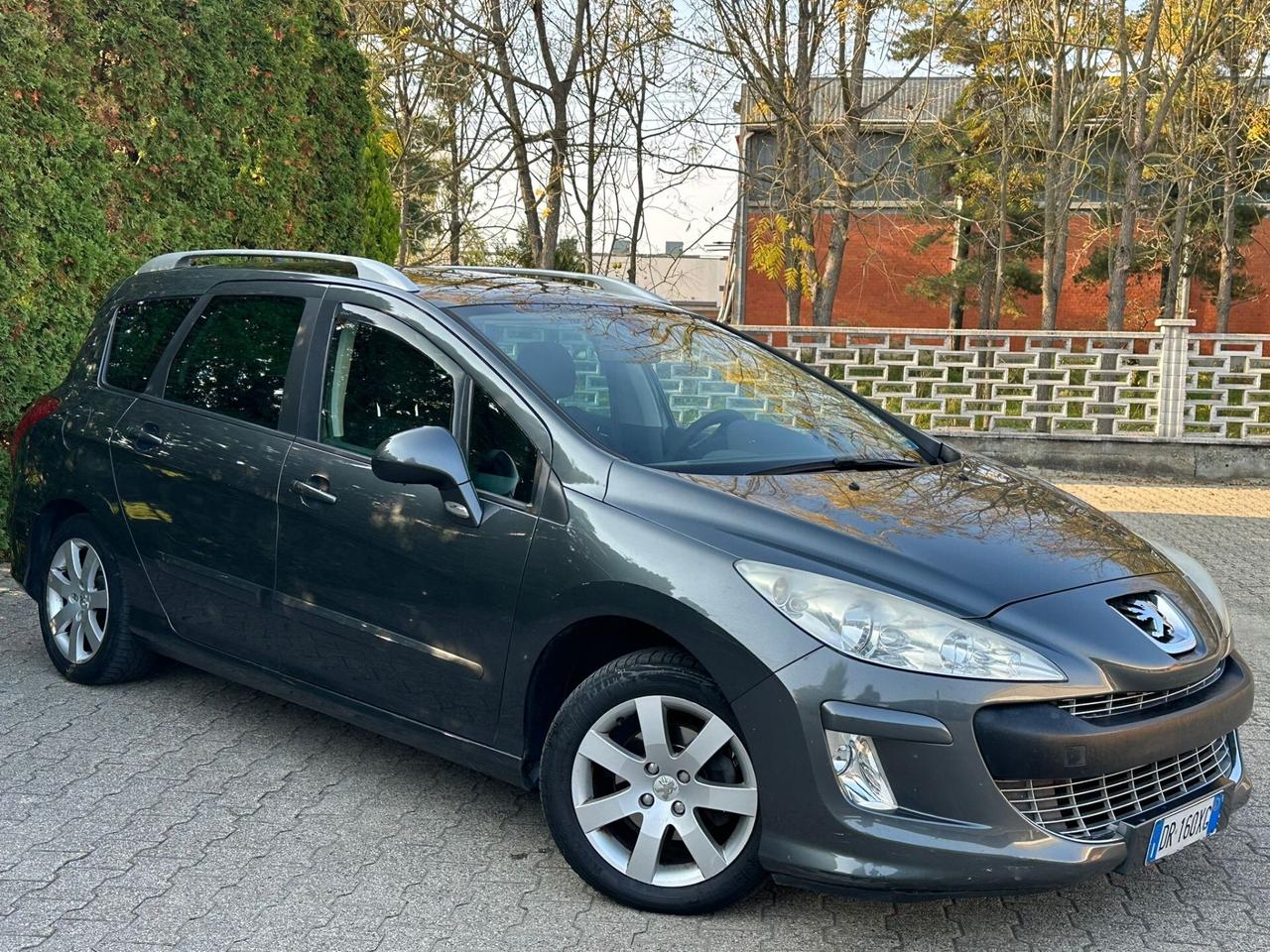 Peugeot 308 1.6 HDi 110CV SW Ciel Féline