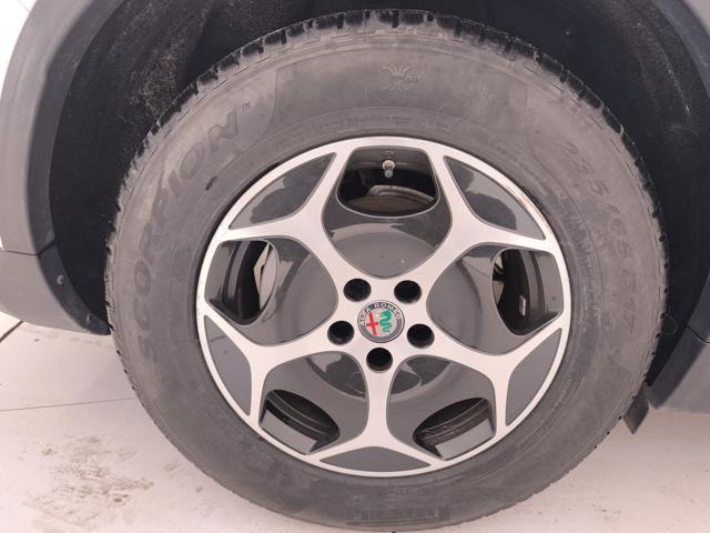 ALFA ROMEO Stelvio 2.2 t Business Q4 190cv auto