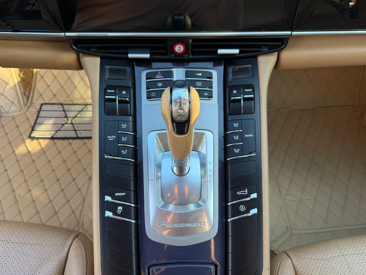 PORSCHE - Panamera - 3.6 4