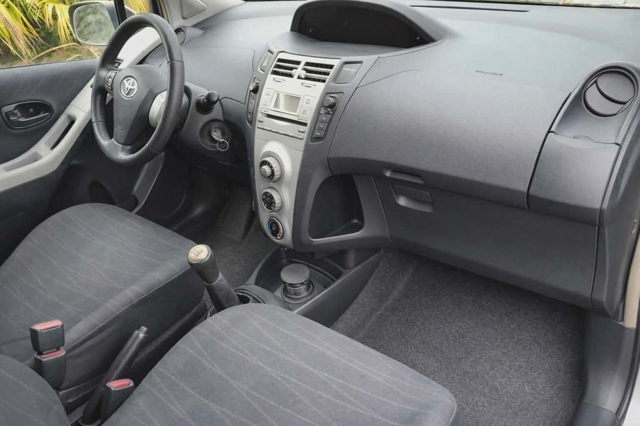 Toyota Yaris 1.0 Benzina 5 porte Full Optional NUOVA
