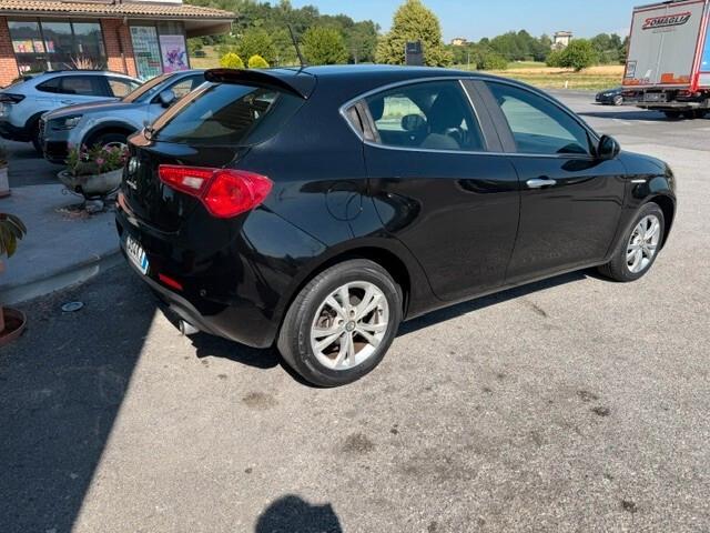 Alfa Romeo Giulietta 2.0 JTDm-2 140 CV Distinctive