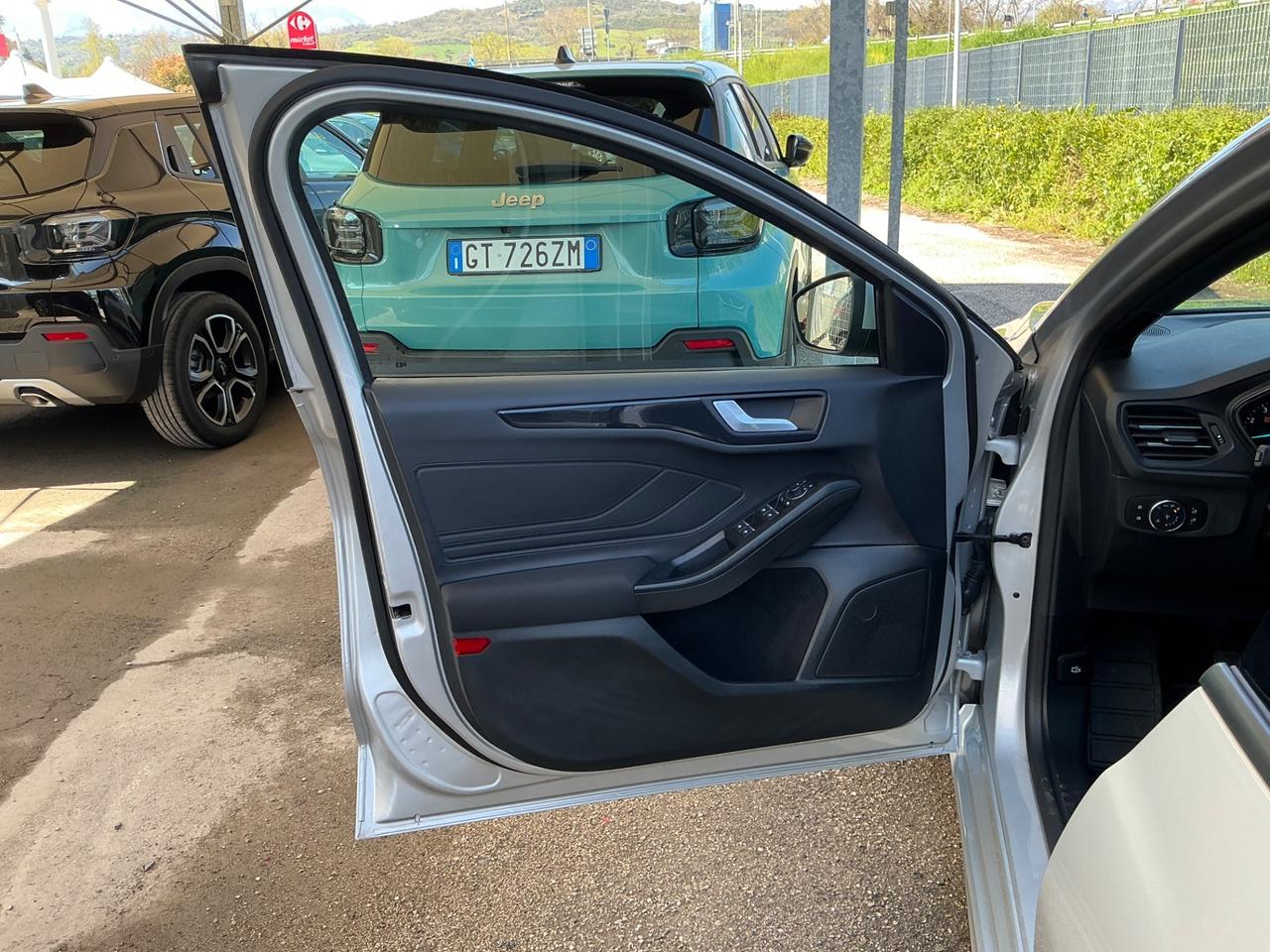 Ford Focus 1.0 EcoBoost Hybrid 125 CV 5p. ST-Line