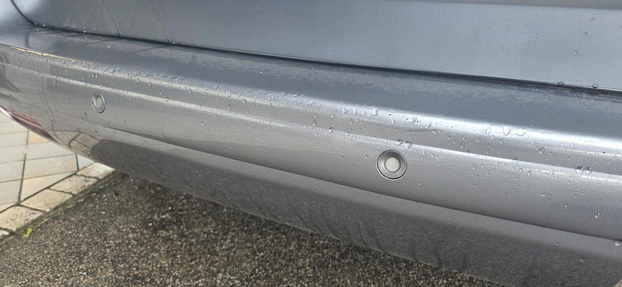 Peugeot 5008 1.6 Diesel 7 posti Neopatentati