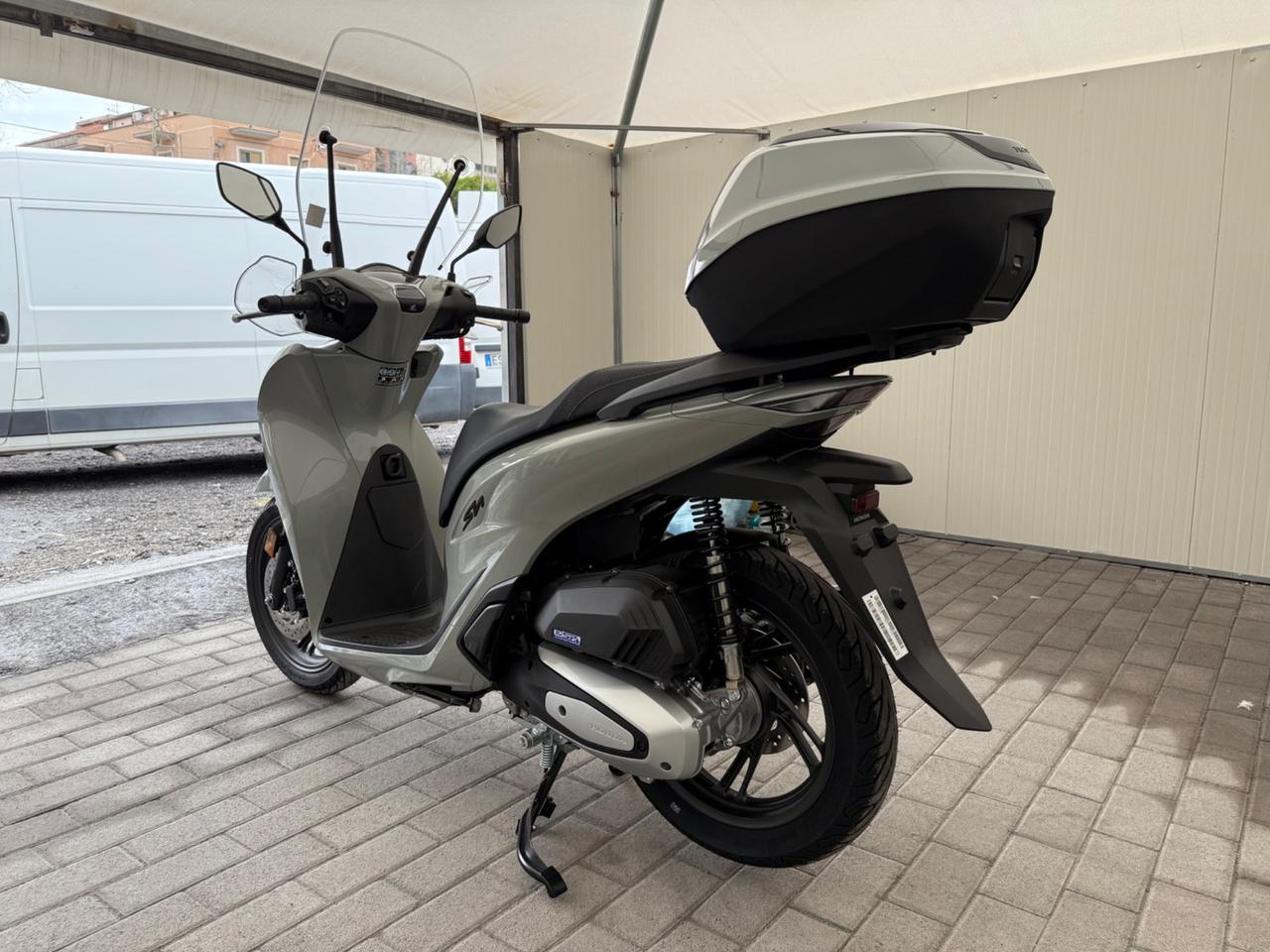 HONDA SH 125i PEARL FALCON GREY