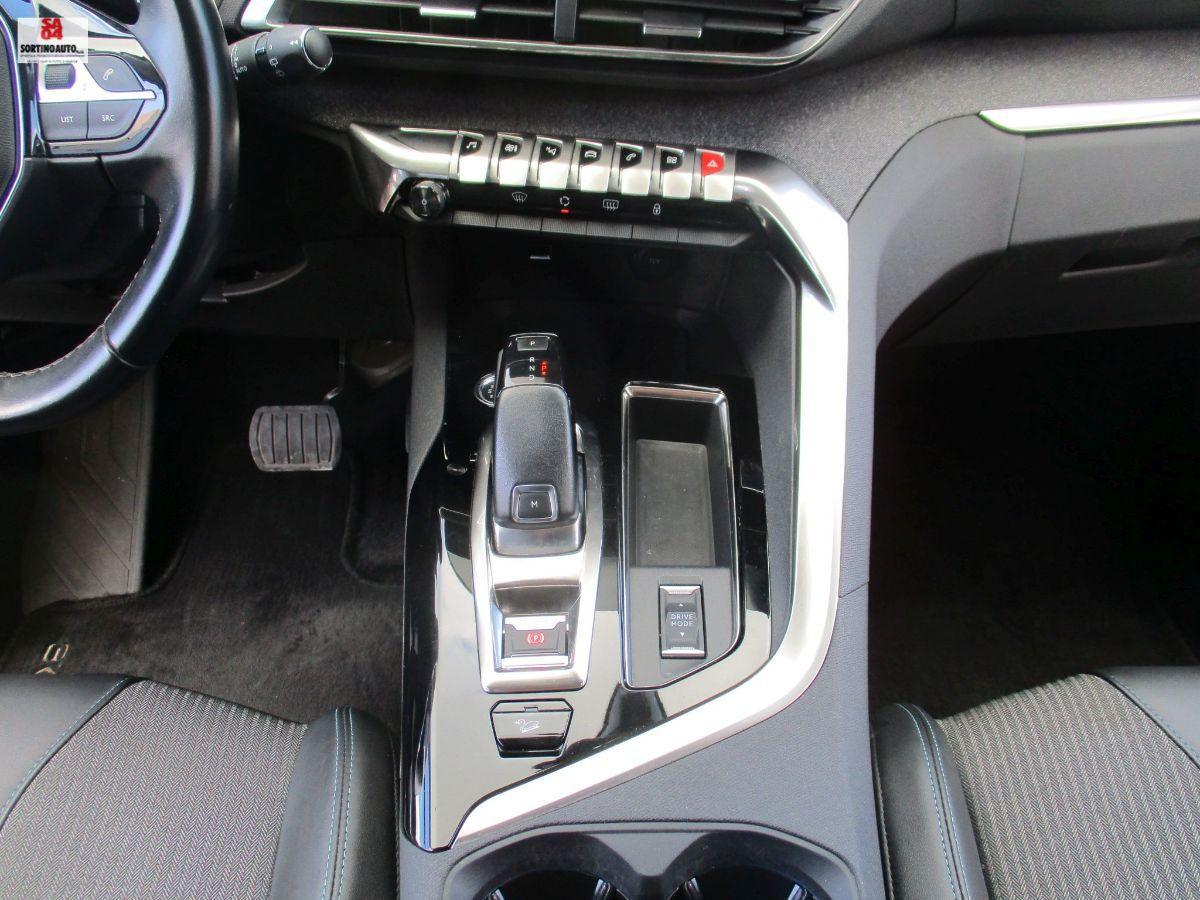 PEUGEOT 3008 BlueHDi 130 S&S EAT8 Allure Pack 2021