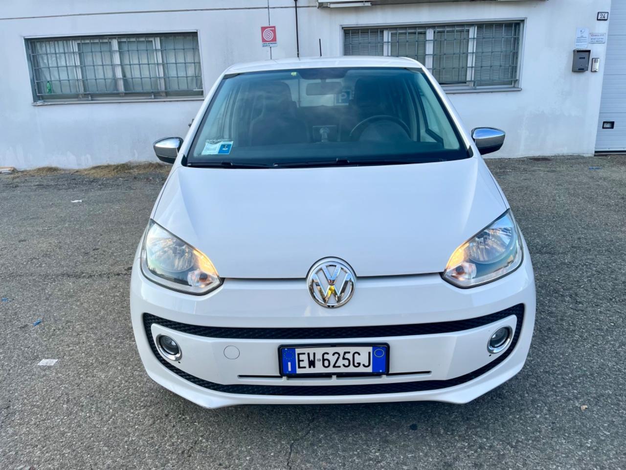 VW Up 1.0benz 2014 144.000km perfetta per neopatentati