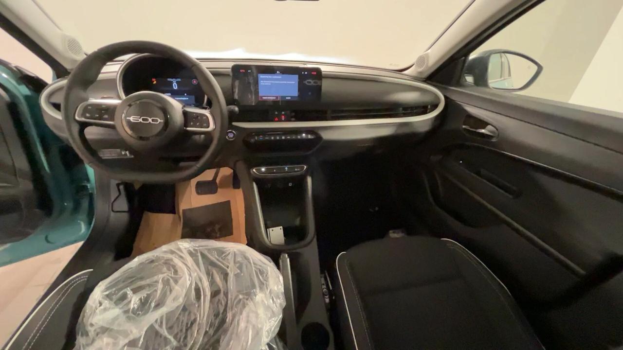 Fiat 600 Hybrid 100 CV DCT MHEV