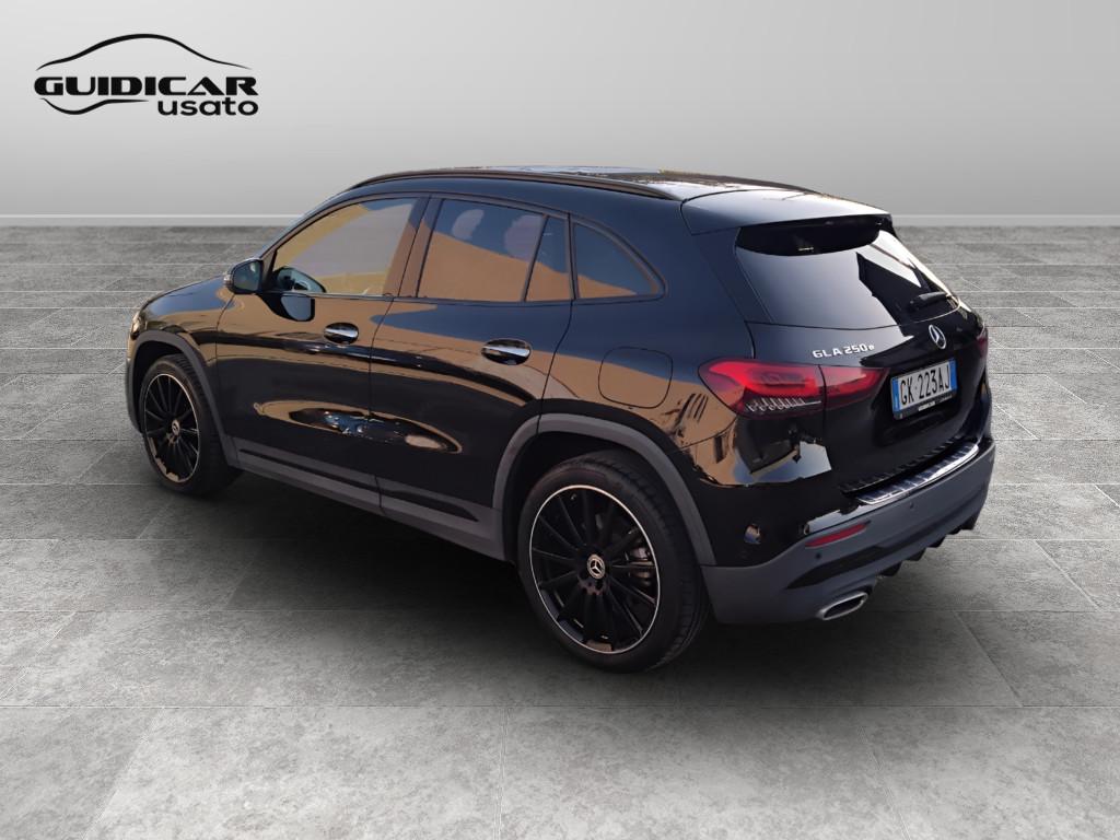 Mercedes-Benz GLA-H247 2020 - GLA 250 e phev (eq-power) Premium auto