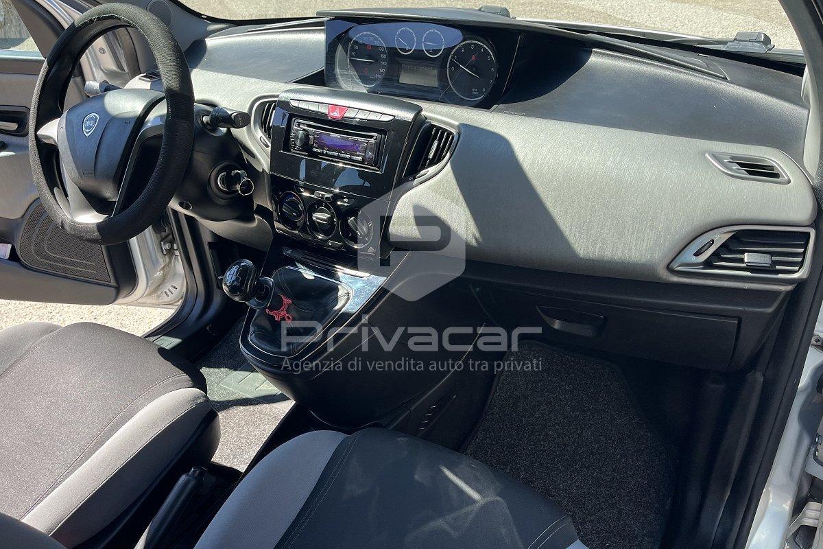 LANCIA Ypsilon 0.9 TwinAir 85 CV 5 porte Metano Ecochic Gold