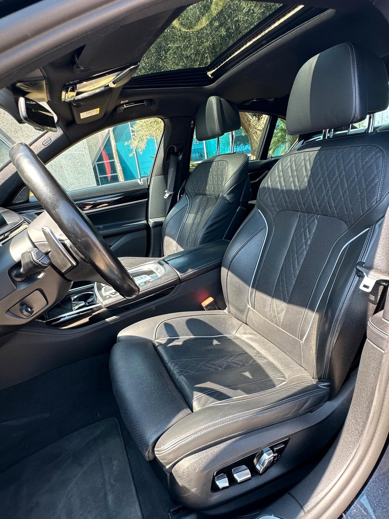 BMW 745 e Msport auto possibilità noleggio no scoring