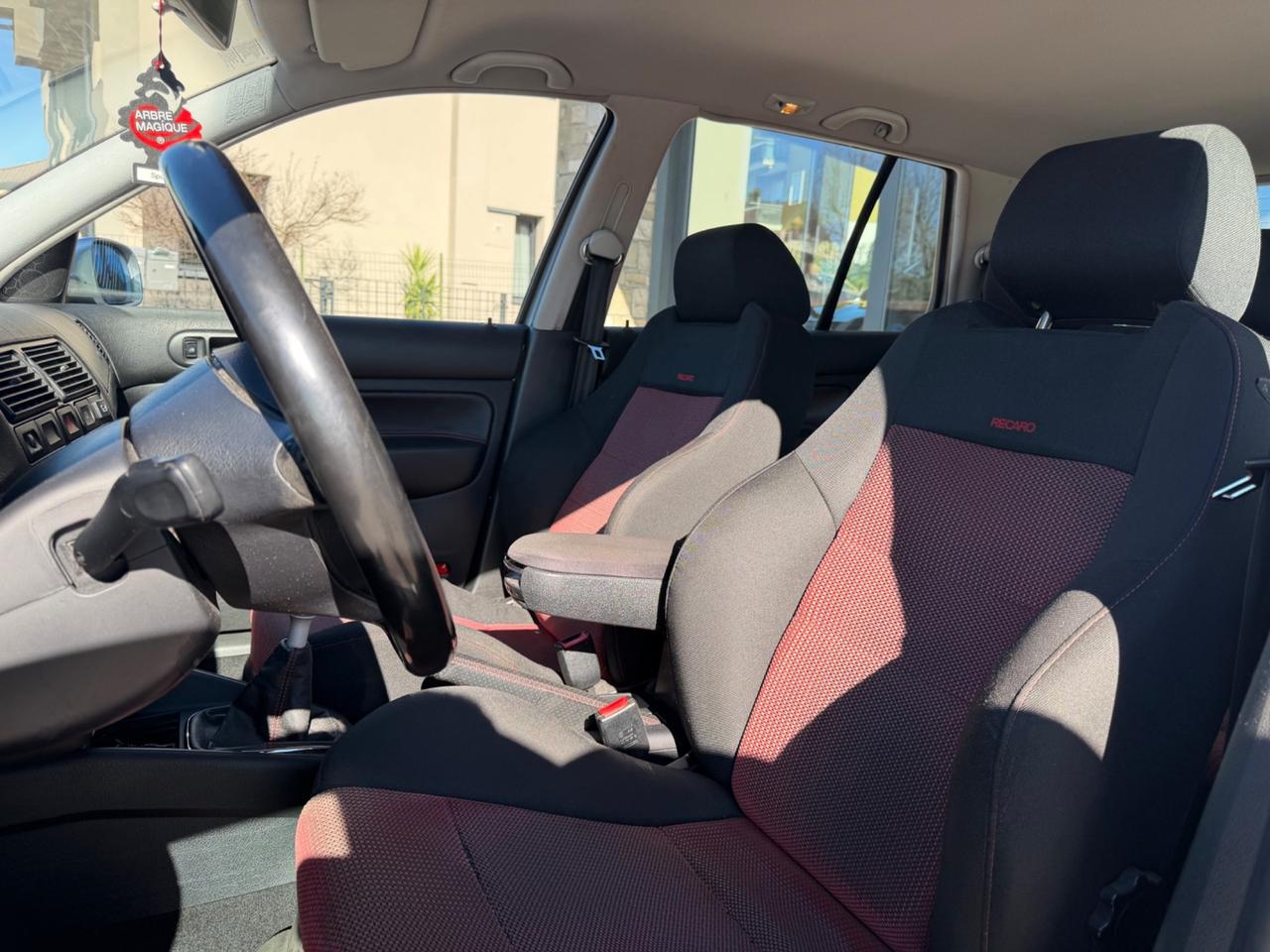 Volkswagen Golf GTI 1.8 turbo 20V cat 3p.