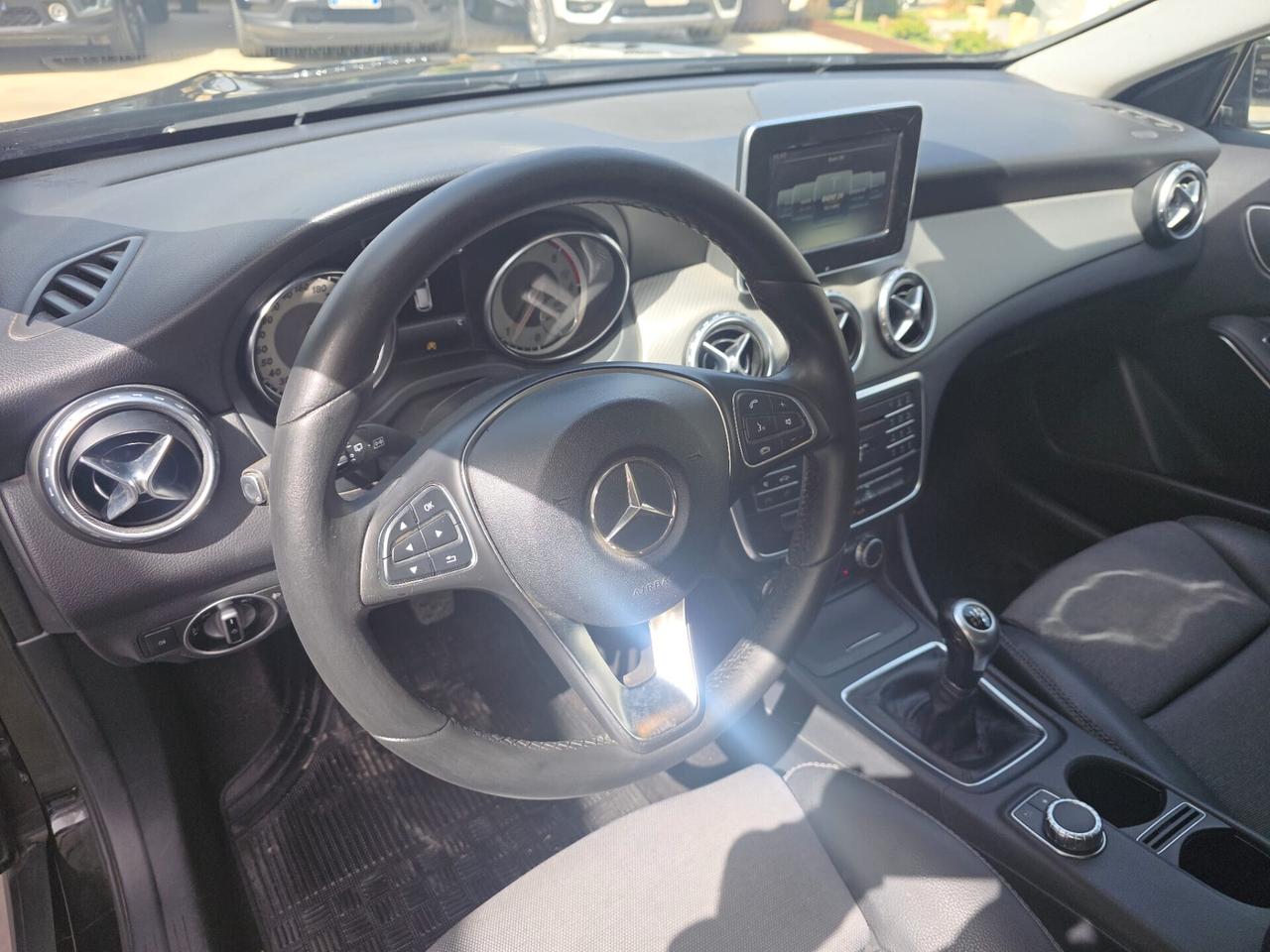 Mercedes-benz GLA 180 d Executive