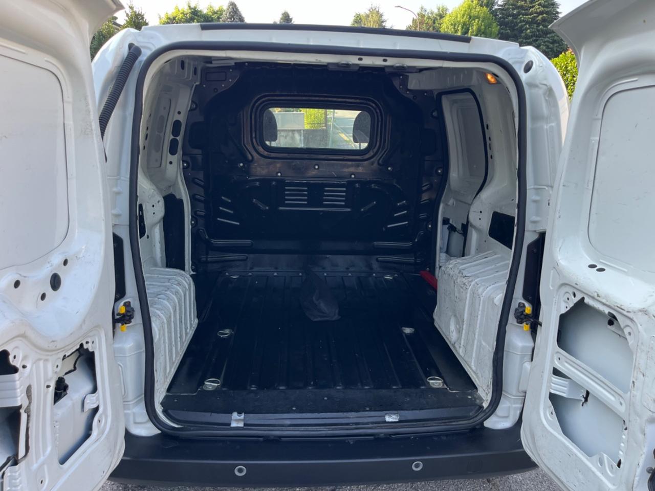 Fiat Fiorino 1.4 8V 77CV Cargo SX