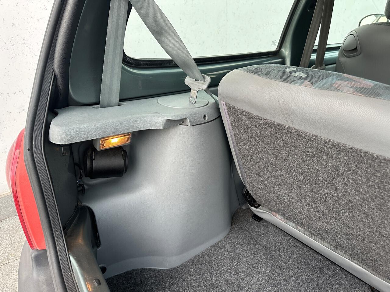 Renault Twingo 1.2i cat Ice Neopatentati