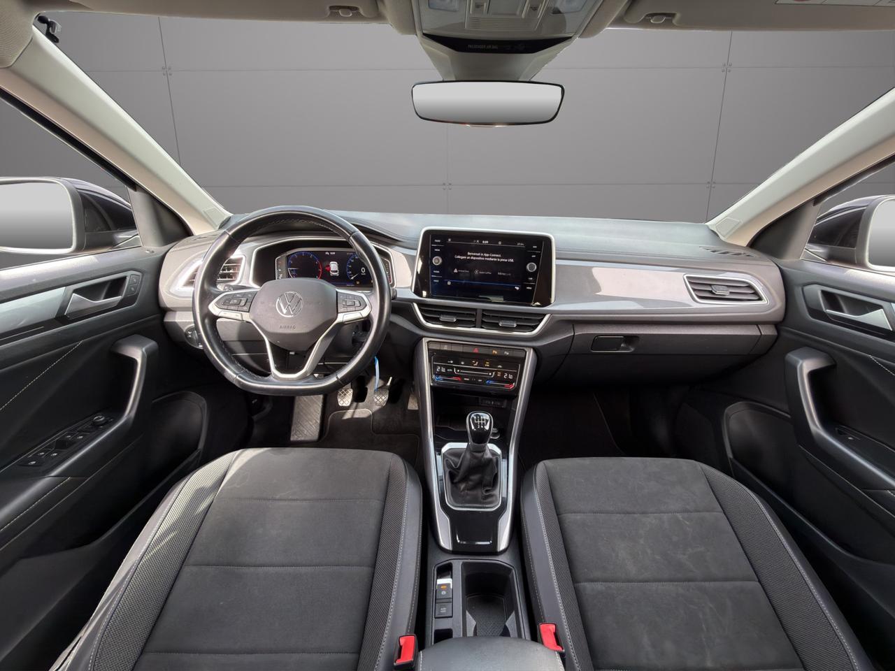 Volkswagen T-Roc 1.0 tsi STYLE 110cv - Unipro - Promo Finanziamento - Garanzia - Virtual Cockpit - Schermo - Sensori
