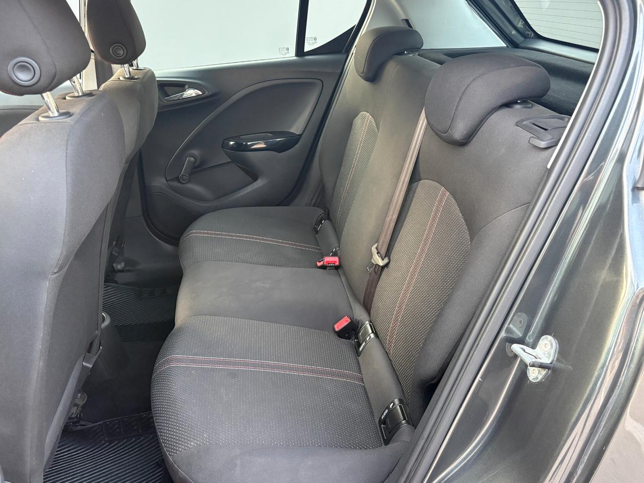 Opel Corsa 1.2 5 porte Black Edition GPL