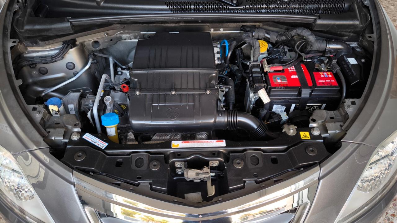 Lancia Ypsilon 1.2 69 CV 5 porte S&S Silver
