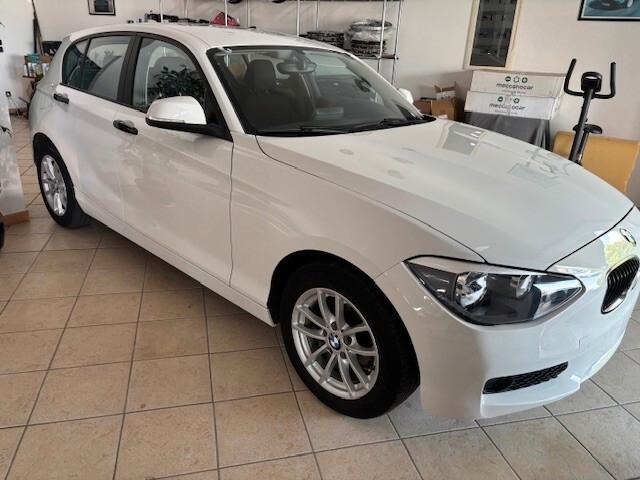 Bmw 114 114i 5p. Sport