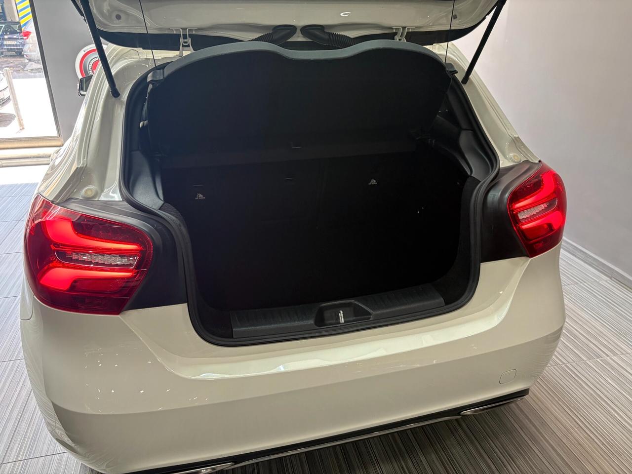 Mercedes-Benz A 180 d Sport ITALIANA FULL