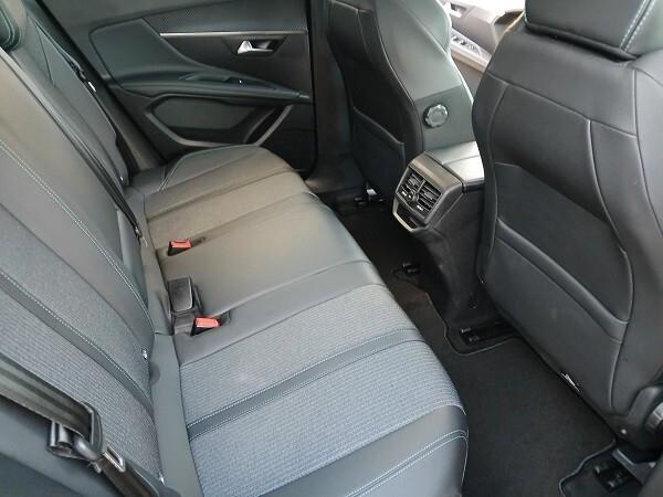 PEUGEOT 3008 1.5 BlueHDi 130 CV S&S EAT8 ALLURE