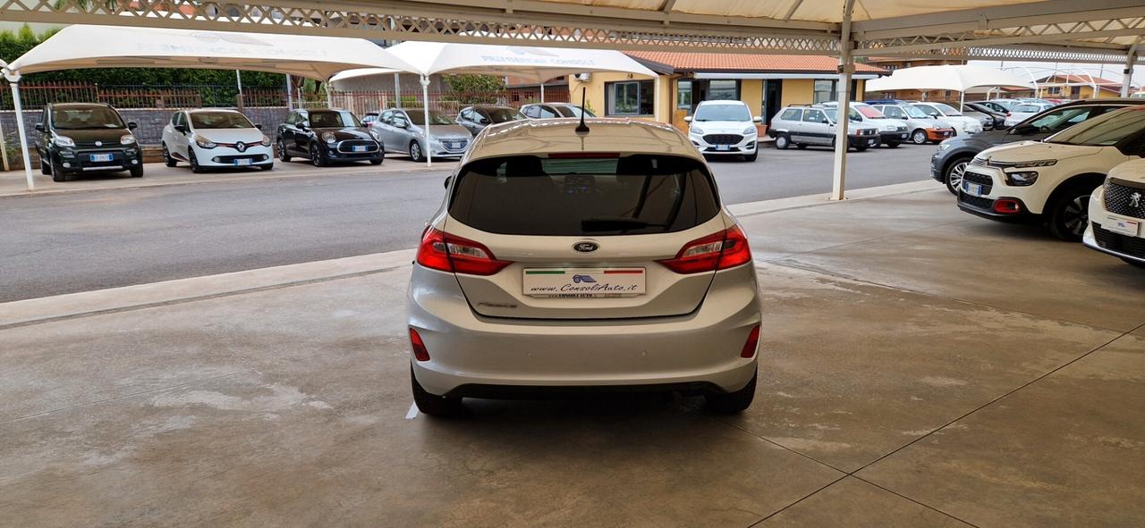 Ford Fiesta 1.1 75cv GPL Titanium ** Navi - Led - Park Assist **