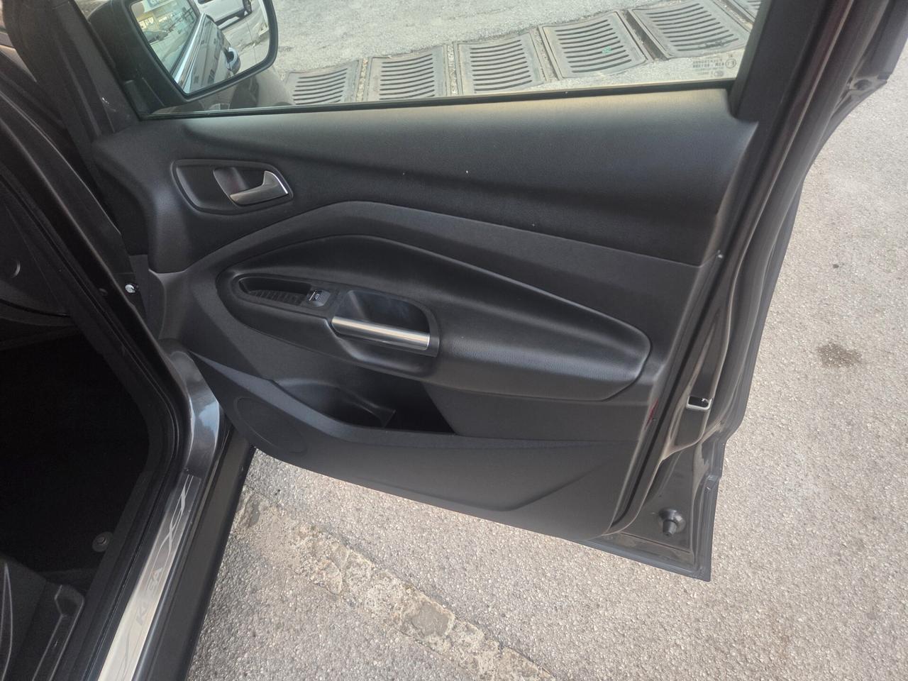FORD KUGA TITANIUM NAVIG TELECAMERA KM CERTIF