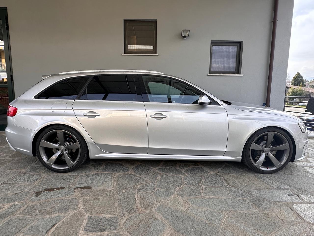 Audi RS4 Avant 4.2 fsi quattro s-tronic