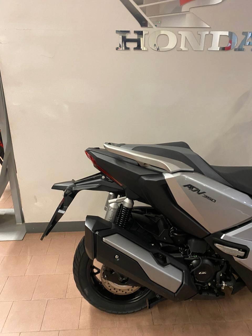 Honda ADV 350