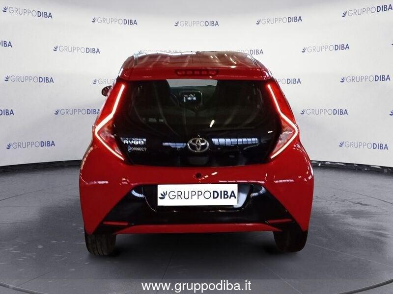 Toyota Aygo II 2018 5p 5p 1.0 x-play m-mt 72cv