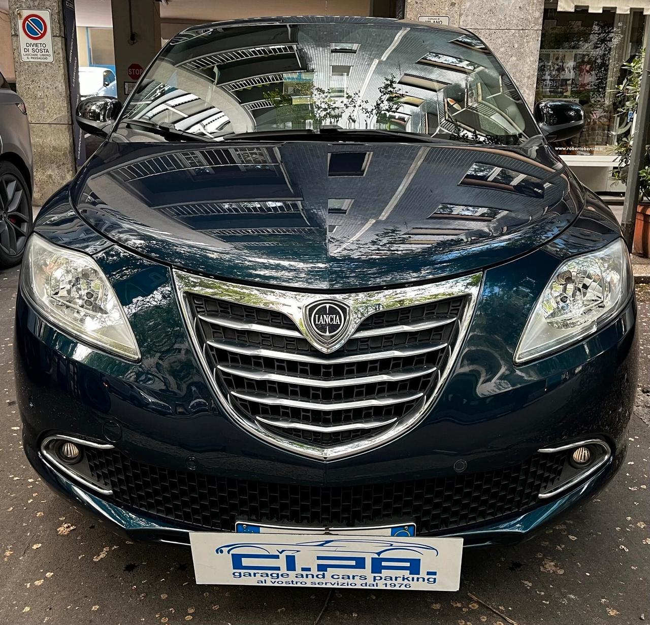 Lancia Ypsilon 1.2 69 CV 5 porte Platinum
